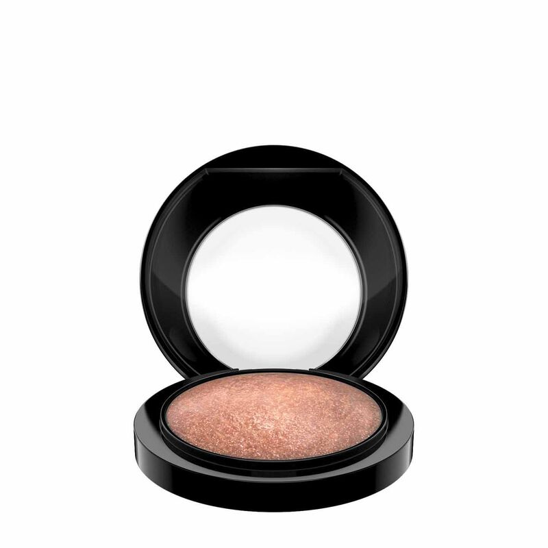 MAC Mineralize Skinfinish image number 2